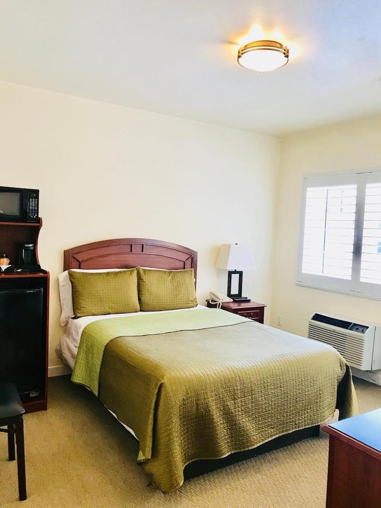 Bella Capri Inn And Suites Camarillo Eksteriør bilde