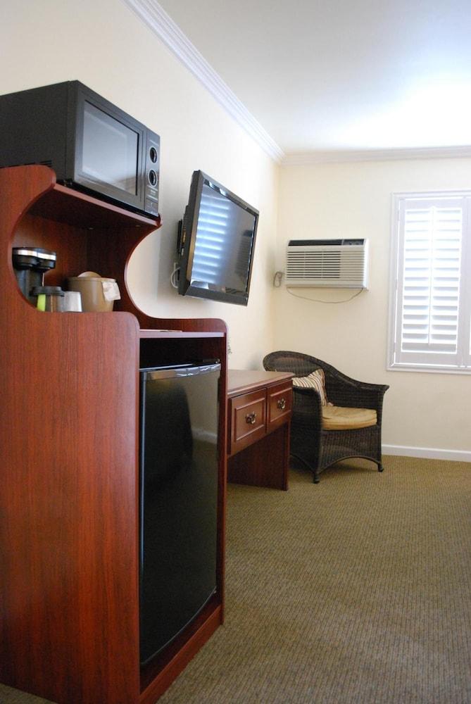 Bella Capri Inn And Suites Camarillo Eksteriør bilde