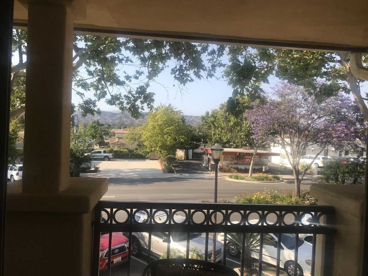 Bella Capri Inn And Suites Camarillo Eksteriør bilde